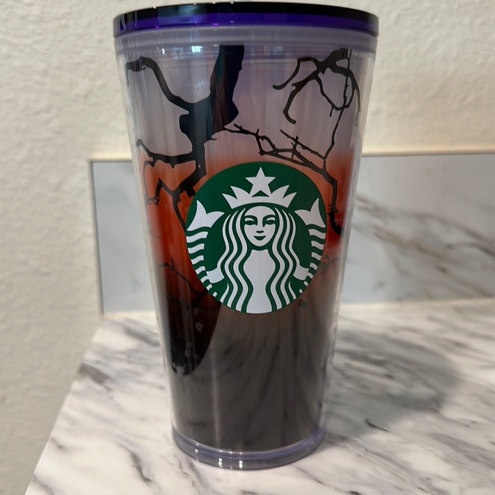 Preowned grande Starbucks fall 2022 grande glow in the dark cup
